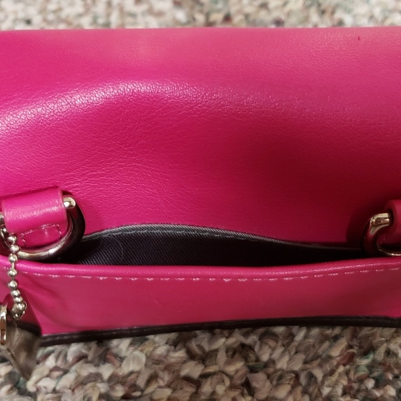 NWOT Coach Crossbody Cell Phone/Wallet - Picture 6 of 6